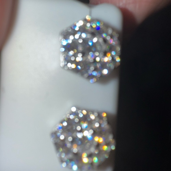 925 SILVER
MOISSANITE
1.75 CTW
$350.00 - Picture 1 of 11